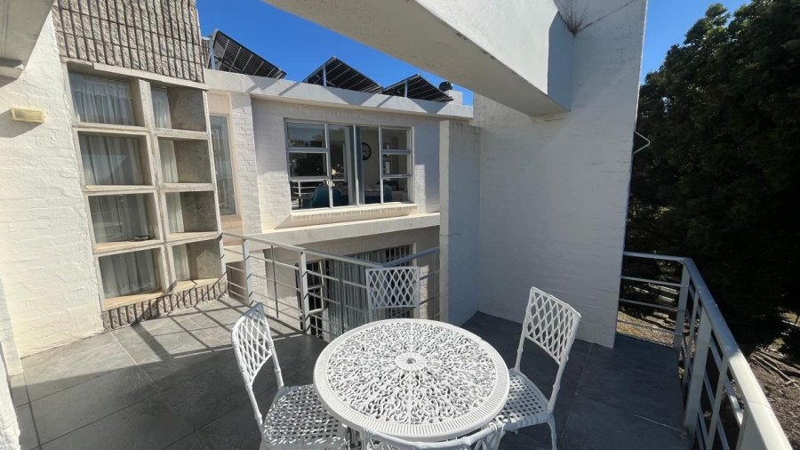 3 Bedroom Property for Sale in Wavecrest Eastern Cape